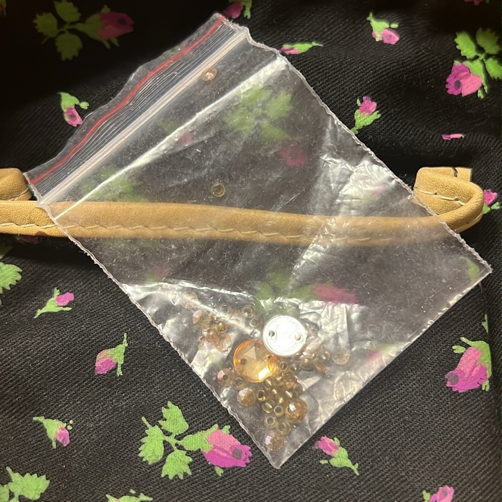 BETSEY JOHNSON Baroque Betsey Collection - Picture 10 of 17